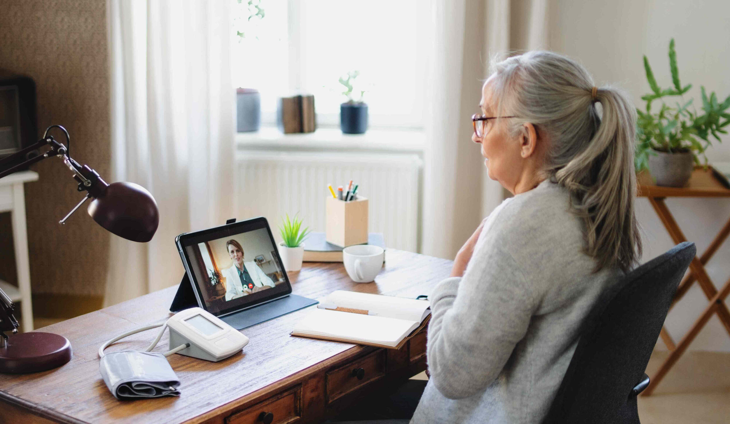 Smart Homes to Health Apps: Tech Transforming Retirement