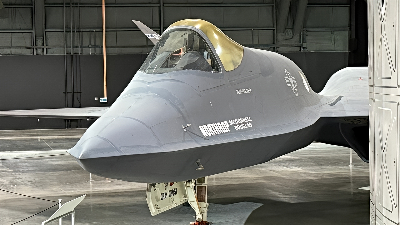 YF-23 Black Widow II Fighter's Unheard Comeback